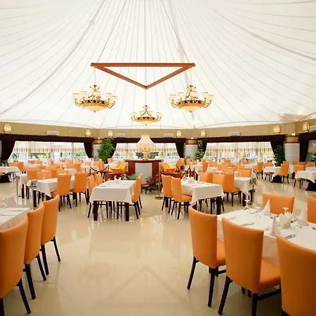 Latanya Park Resort 4*