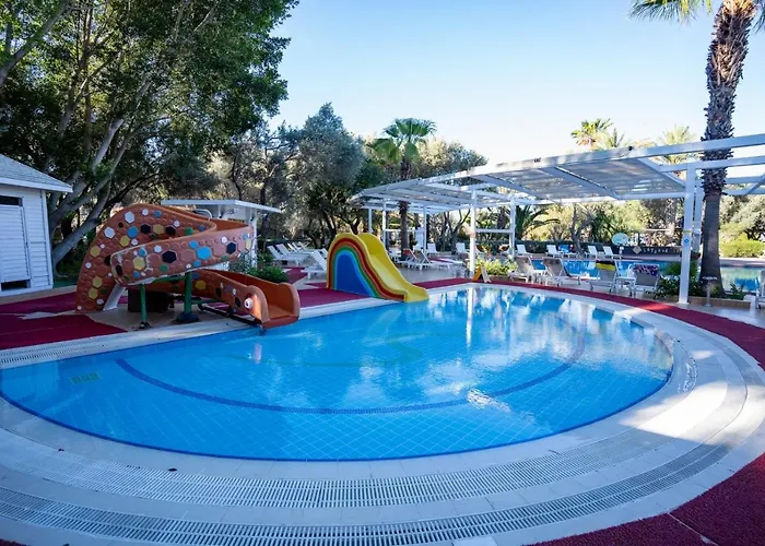 Resort Latanya Park Yaliciftlik