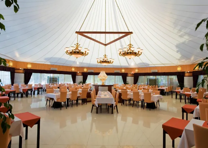 Latanya Park Resort Yalıçiftlik