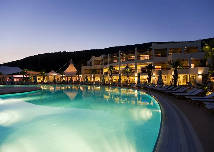 Resort Latanya Park Yalıçiftlik