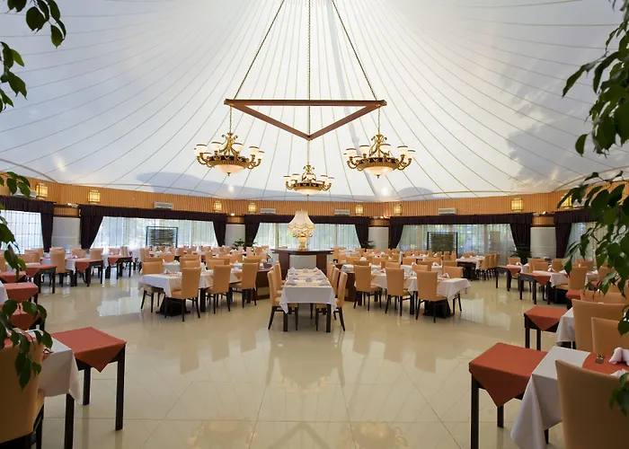 Latanya Park 4* Yalıçiftlik