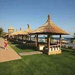 Latanya Park Resort 4*
