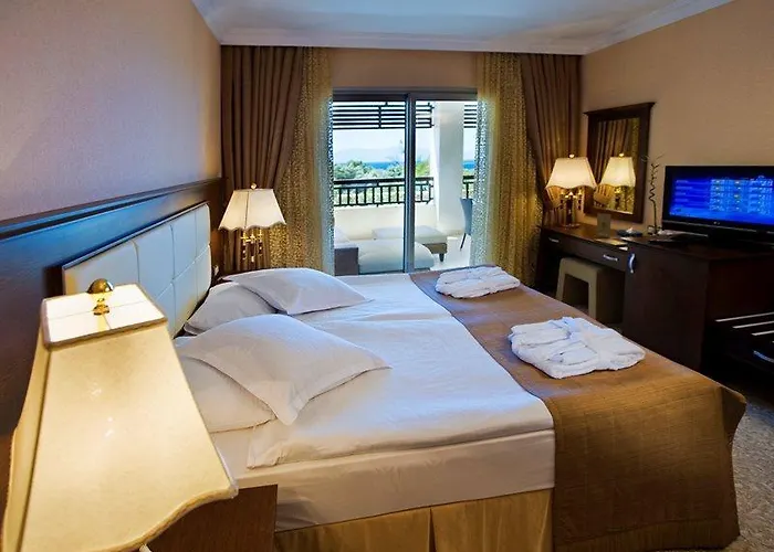 Latanya Park Semesteranläggning (resort) Yaliciftlik