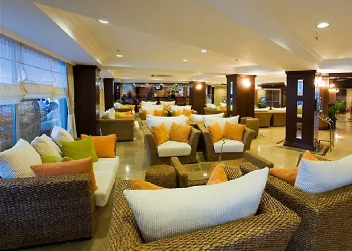 Latanya Park Semesteranläggning (resort) 4*