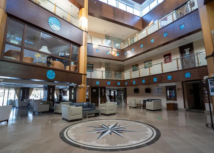 Latanya Park Semesteranläggning (resort)