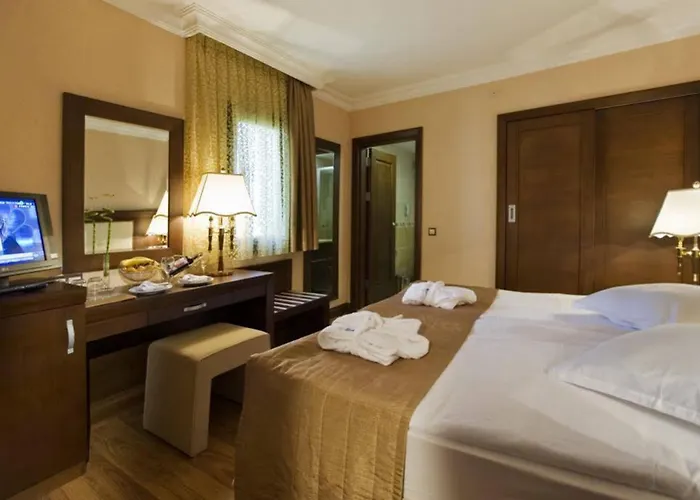 Latanya Park Semesteranläggning (resort) 4*