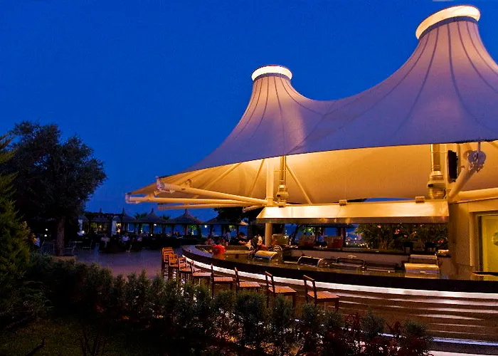 Semesteranläggning (resort) Latanya Park 4*